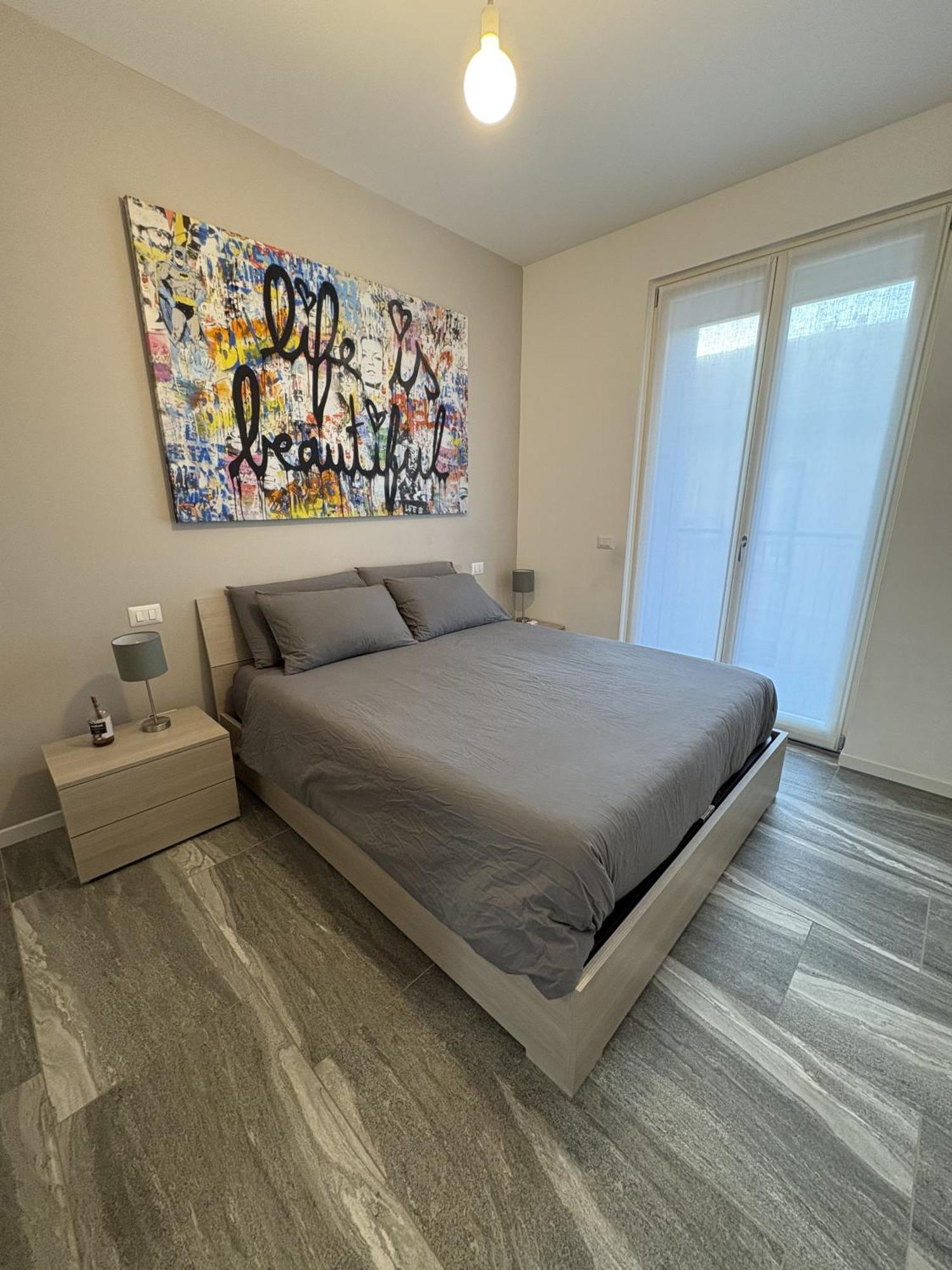 Essential Apartment Sesto San Giovanni Bagian luar foto