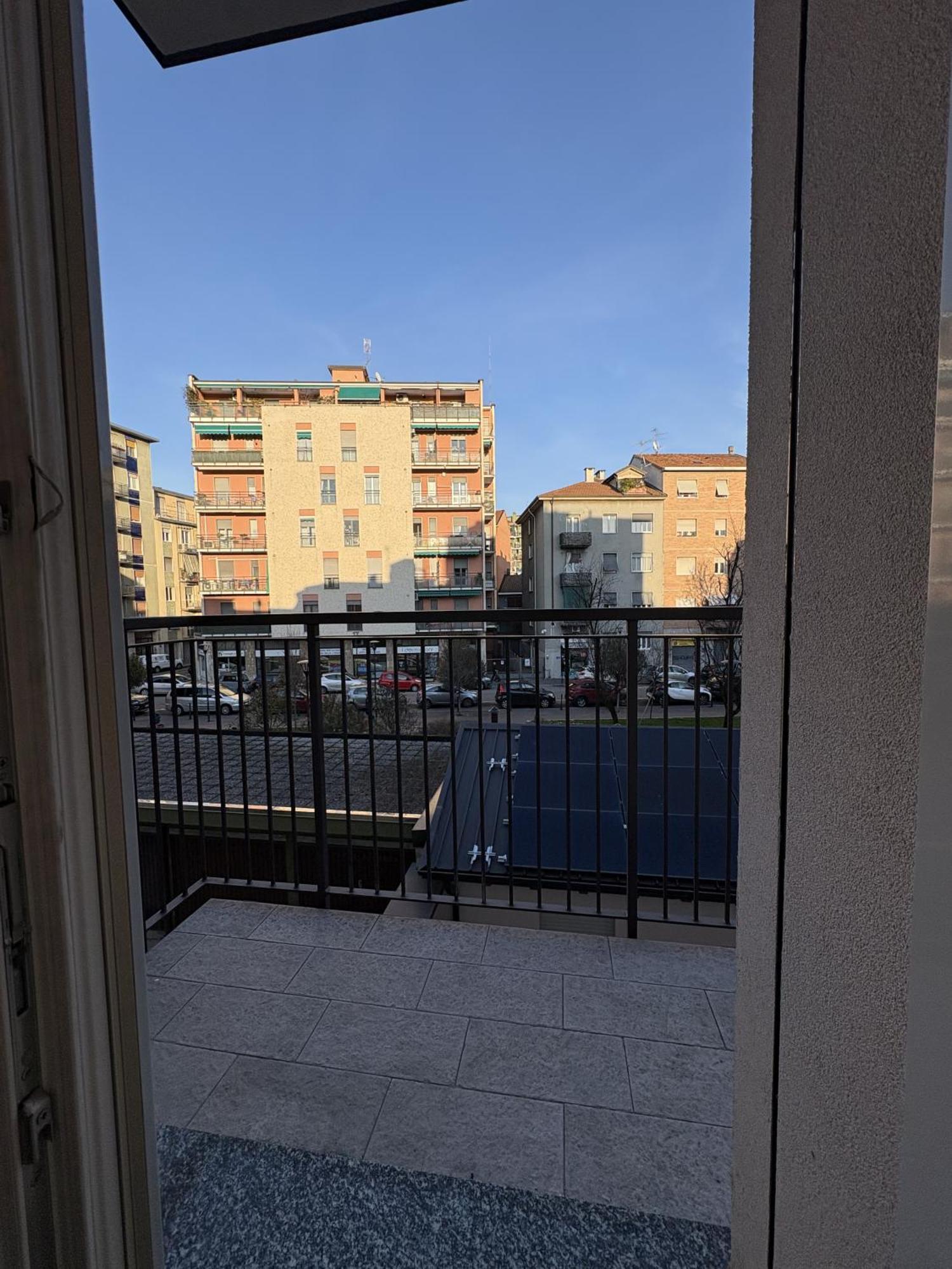 Essential Apartment Sesto San Giovanni Bagian luar foto