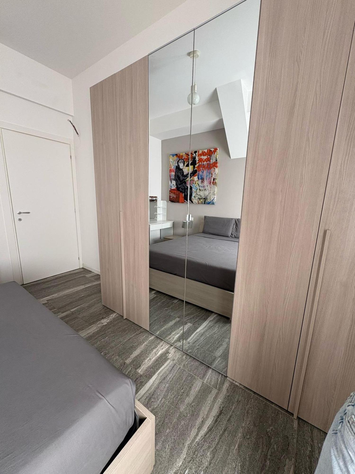 Essential Apartment Sesto San Giovanni Bagian luar foto