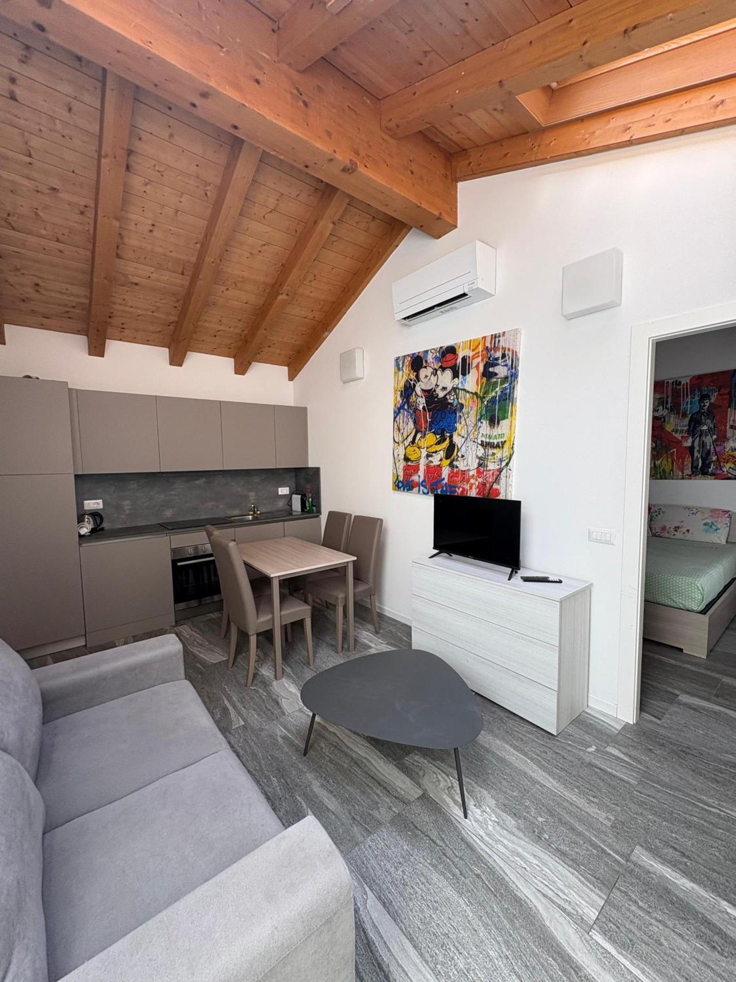 Essential Apartment Sesto San Giovanni Bagian luar foto