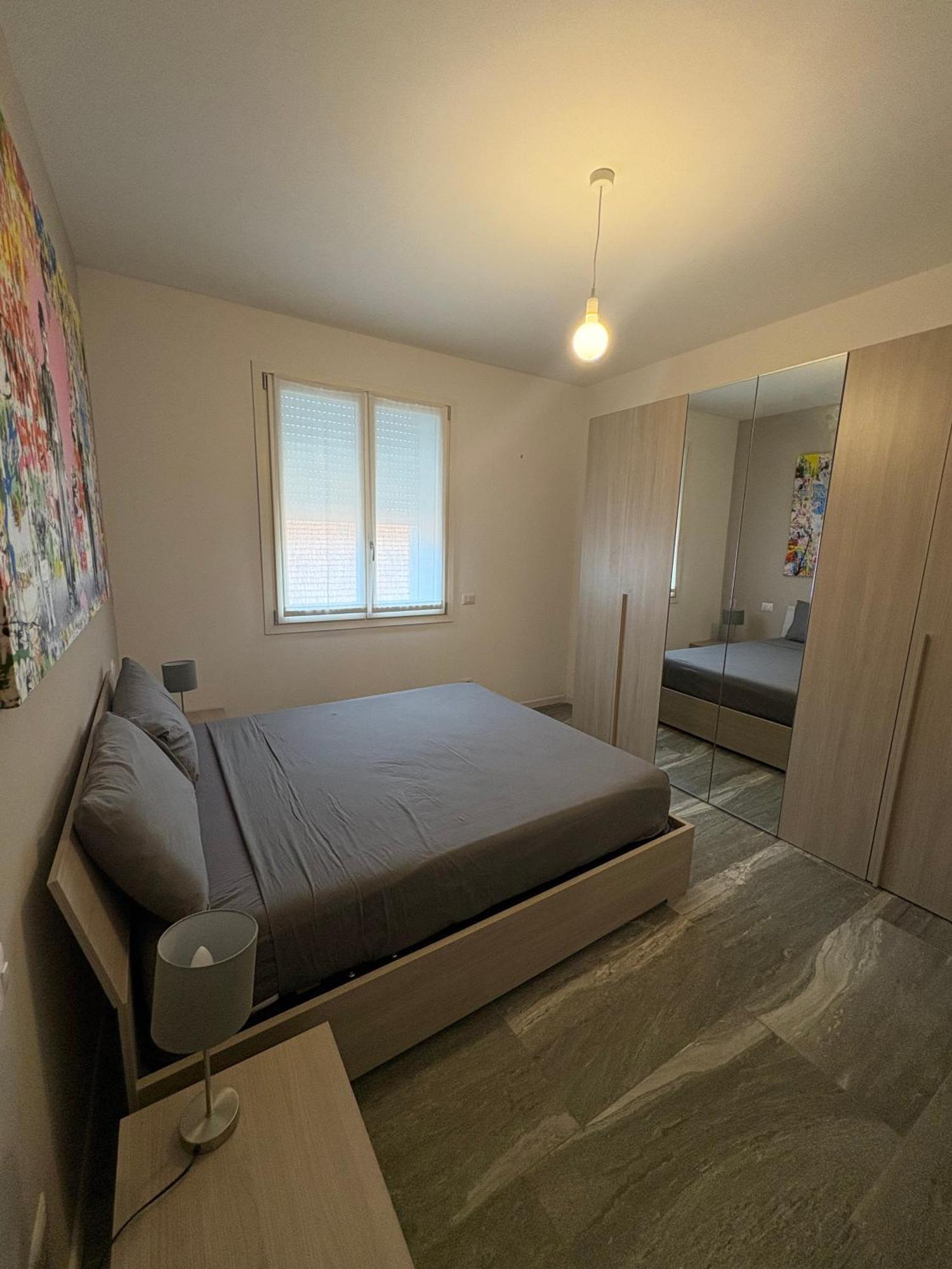 Essential Apartment Sesto San Giovanni Bagian luar foto