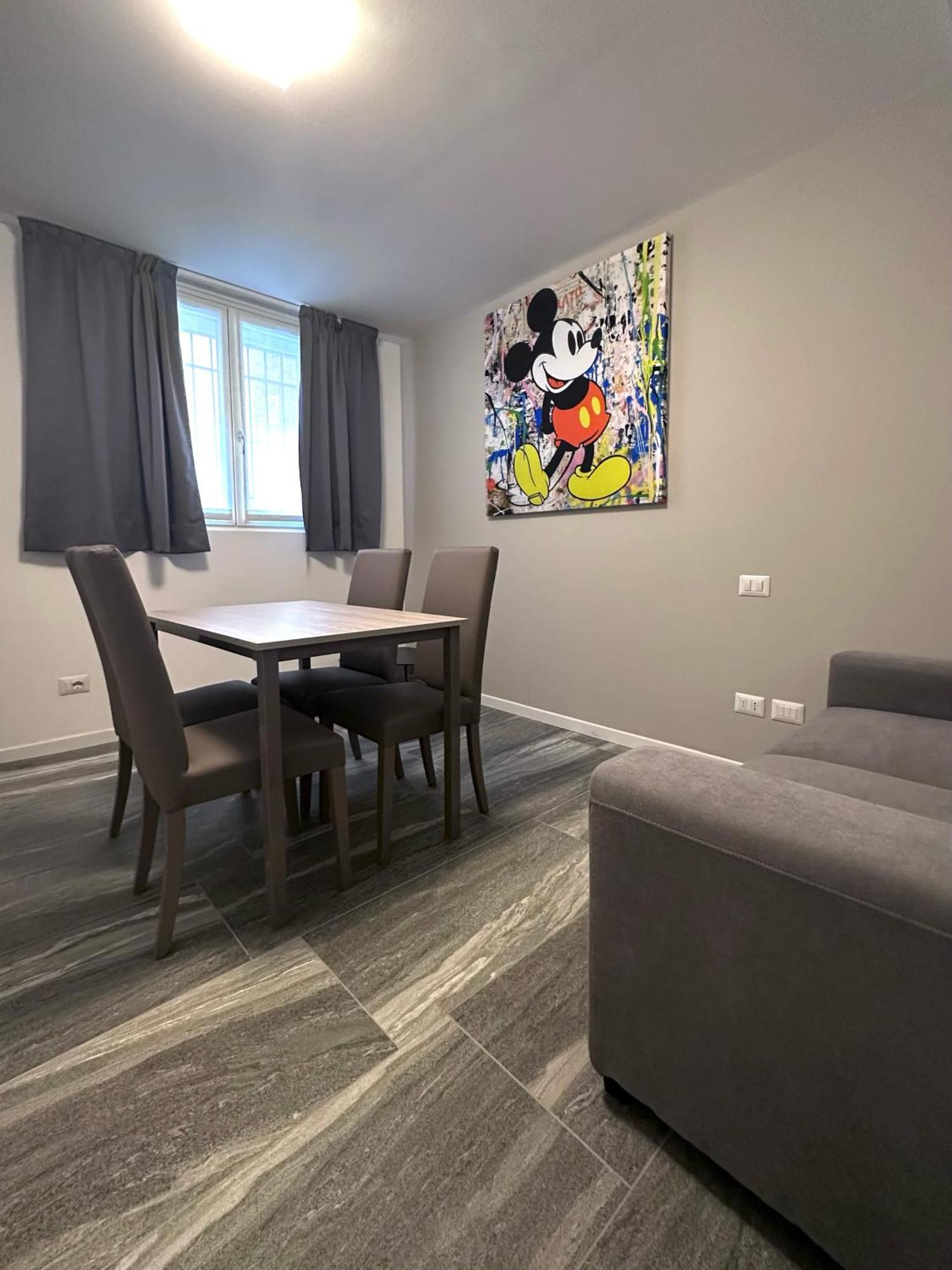 Essential Apartment Sesto San Giovanni Bagian luar foto