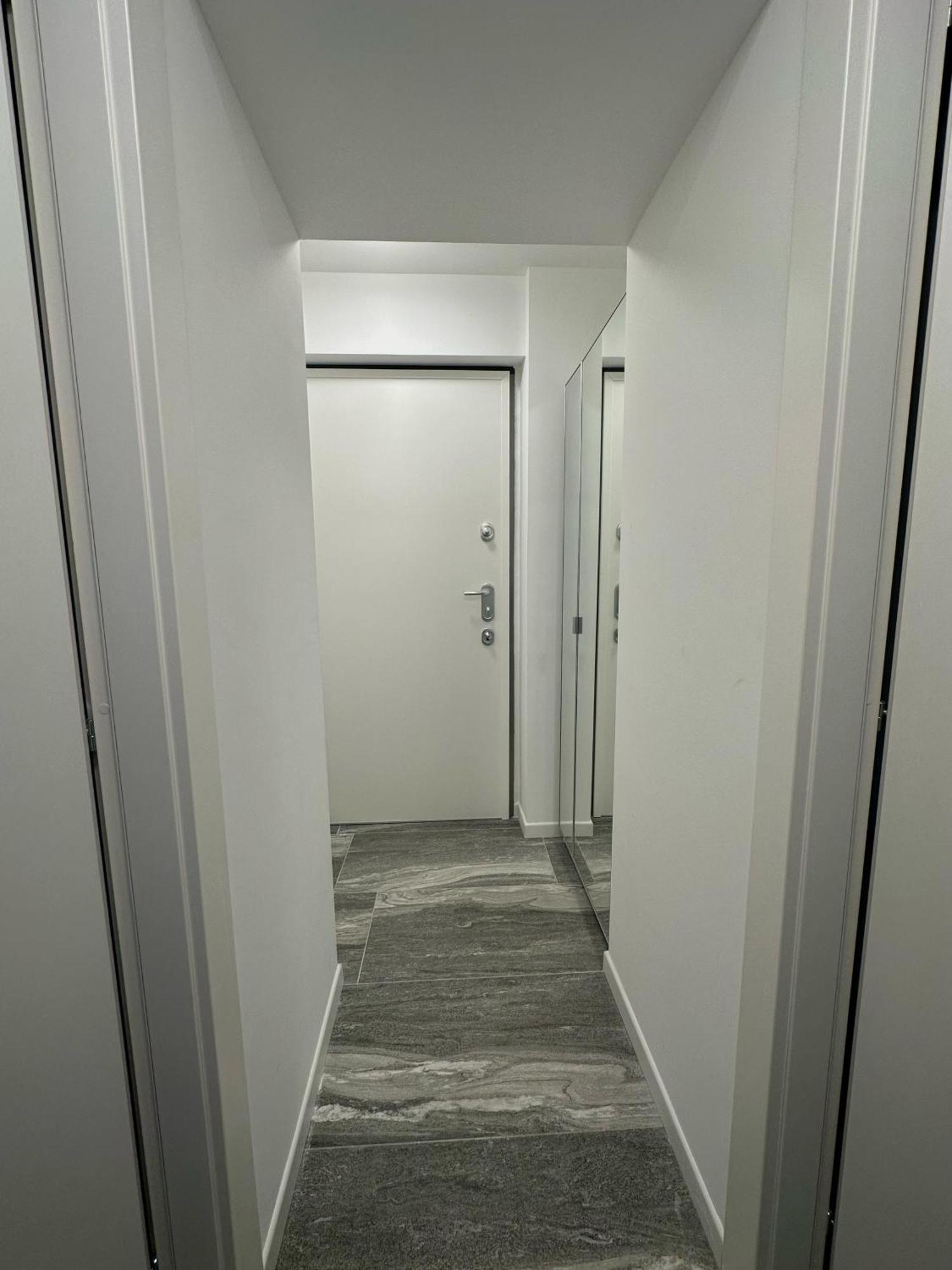 Essential Apartment Sesto San Giovanni Bagian luar foto