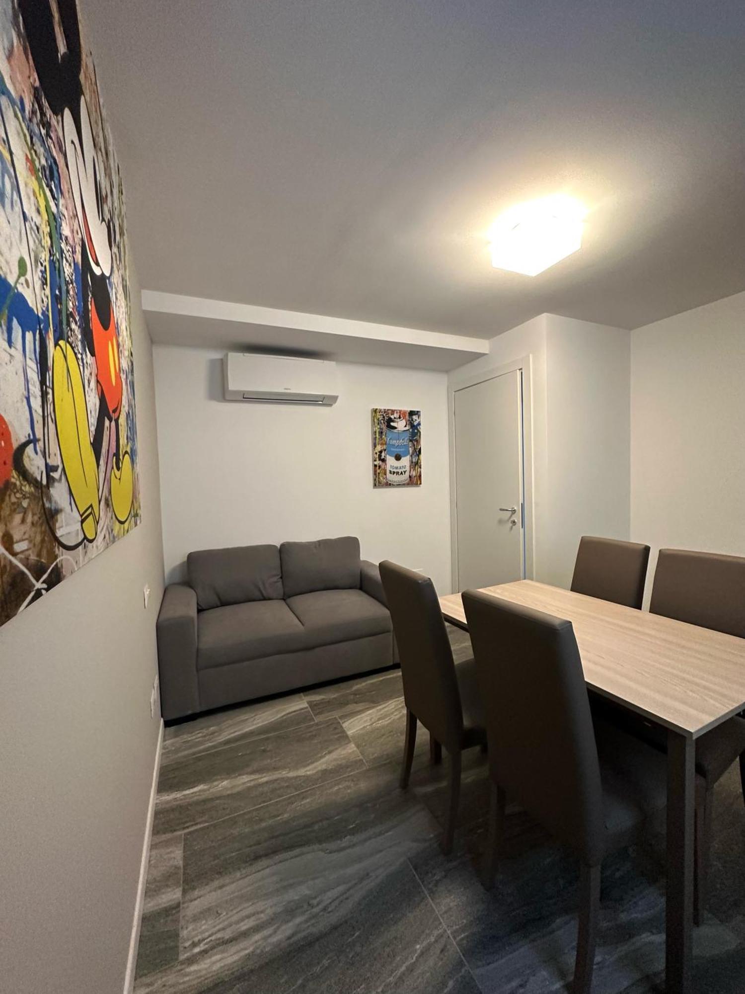 Essential Apartment Sesto San Giovanni Bagian luar foto